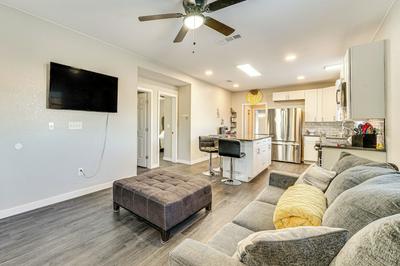 Updated Home 2 Mi to Downtown Texarkana!
