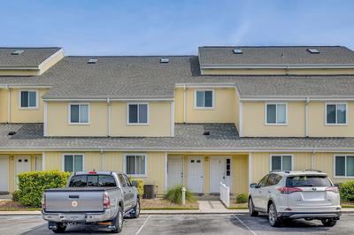Emerald Isle Condo Near Beach w/ Screened Porch!