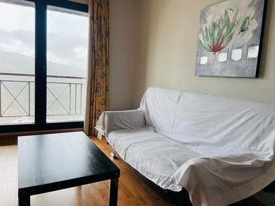 Unmatched Monte Oiz Welcomes you in a Flat for 6 With its Beautiful Views