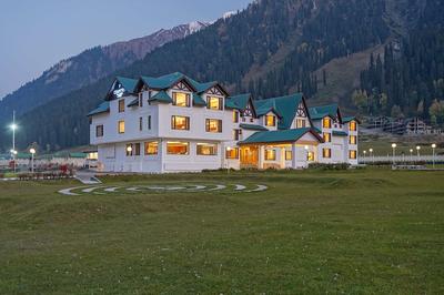 Country Inn & Suites by Radisson, Sonamarg