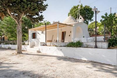 Trullo Bella Vista With Patio & Parking