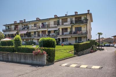 Interno 2 in Iseo With 1 Bedrooms and 1 Bathrooms