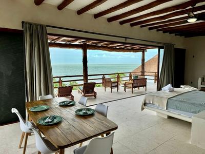 Beachfront Hotel Boutique DK