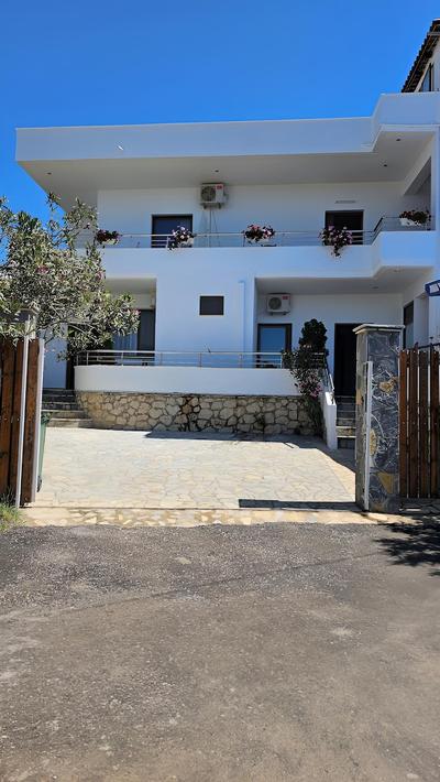 Vila Malo