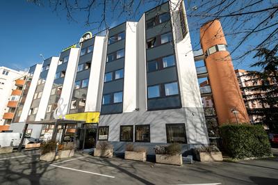 B&B HOTEL Toulouse Centre Canal du Midi