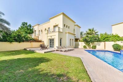 Medlock Villas