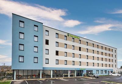 B&B HOTEL Deauville-Touques