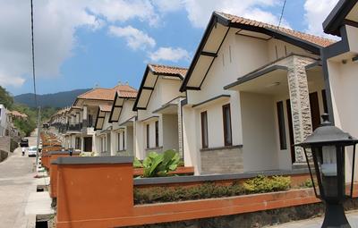 CLV Hotel & Villa