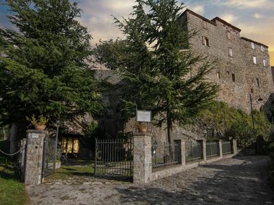 Romantic Medieval Escape