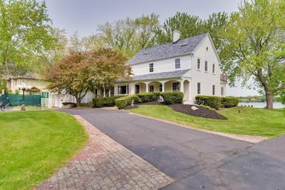 Pistakee Lake Estate w/ Boat Dock & Hot Tub!