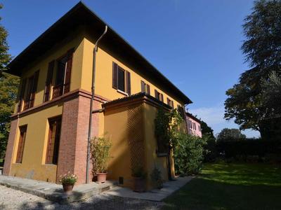 Elegant Holiday Home in Faenza With Garden and Pool