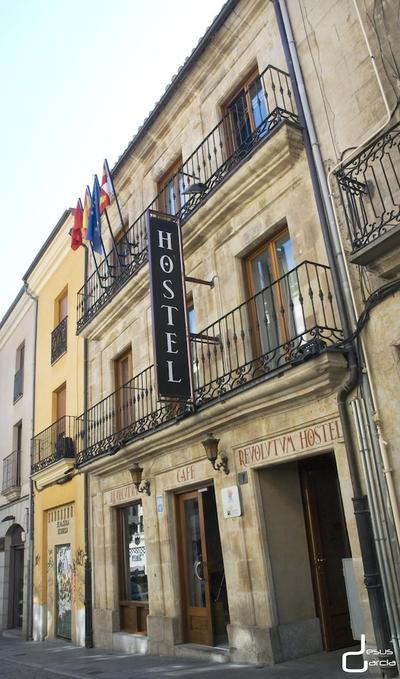 Revolutum Hostel