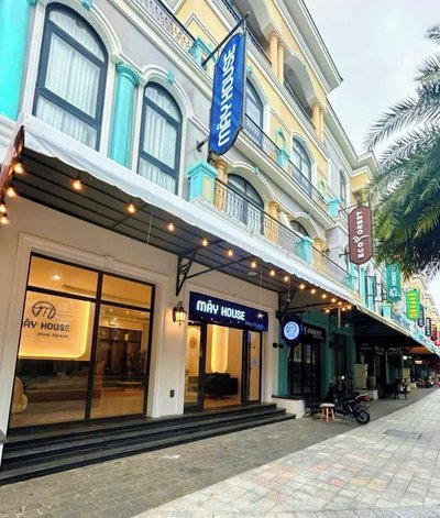 Mây House Grandworld on the beach