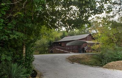 Creekfront Cabin Near Chattanooga w/ Hot Tub!