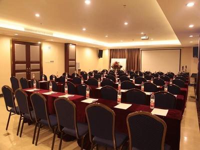 GreenTree Inn Guangzhou Baiyun Avenue Yongping Hotel