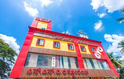 OYO 17373 Ssv Hotel