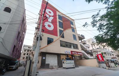 OYO 16749 Hotel Paris