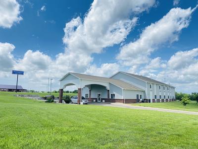 Herington Inn & Suites