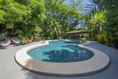 Libelula Lounge & Lodgings