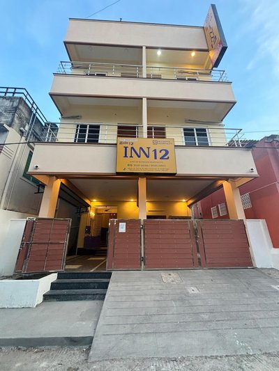 Inn12 By Blessings Hospitality