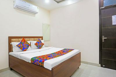 Fabhotel The Hide Away