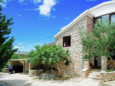 Apartment in Starigrad With Terrace