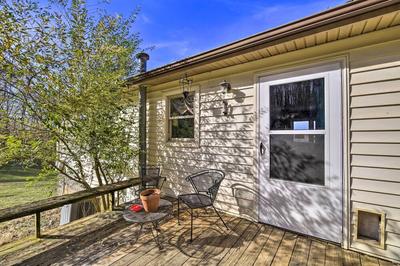 Pet-friendly Home w/ Grill & Farm in Meadowview!