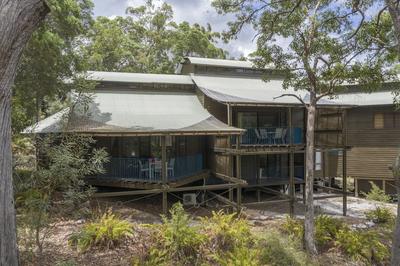 Kingfisher Bay Resort