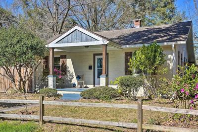 Cozy North Charleston Getaway w/ Fire Pit!