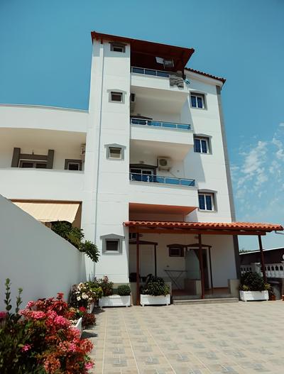 Privé Hotel and Apartment