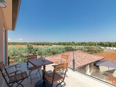 Villa in Pula With Pool Near Roman Arena