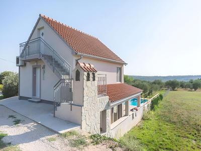 Holiday Home in Donje Polje Near Seabeach