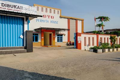 OYO 3767 Permata House