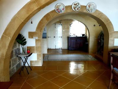 Panoramic Farmhouse