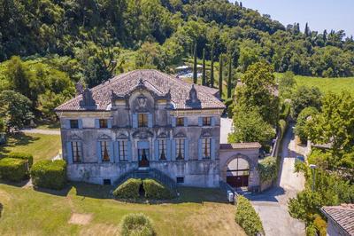 Villa Faccioli Oleandro With Shared Pool