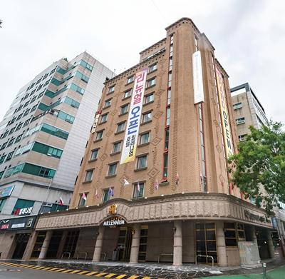 Hotel Millennium