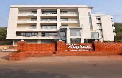 The Byke Skylark Seafront Resort, Dapoli