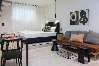 Lovely Brand New Studio byVictoria Metro