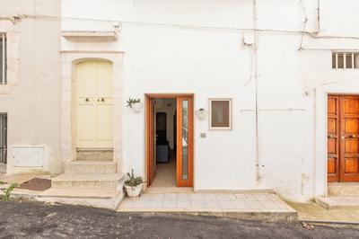 4098 Alcova Barone by Barbarhouse