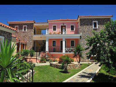 A Spacious and Bright Studio With Balcony