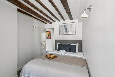 Cozy 2BR Near Parc Monceau & Opera