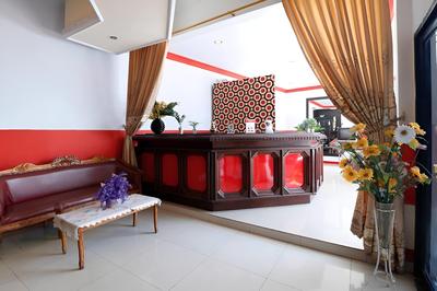 RedDoorz Plus @ Samratulangi Manado