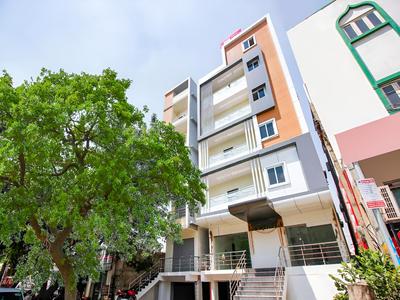 OYO 36267 Aaditya Grand