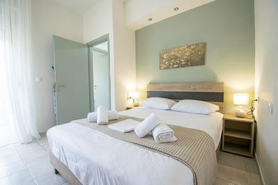 Forest View Apartment 1 by Rentalspro