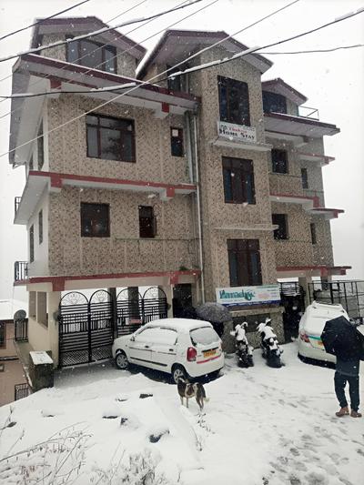Goroomgo Thakur Home's Shimla
