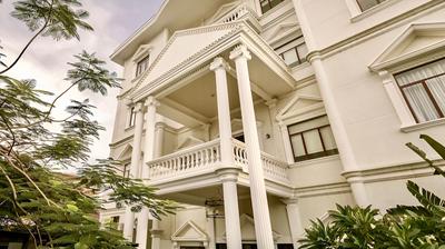 White Mansion