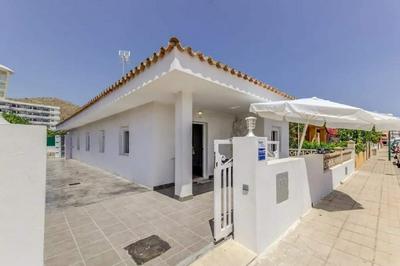 Villa in Puerto Pollensa With Private Pool
