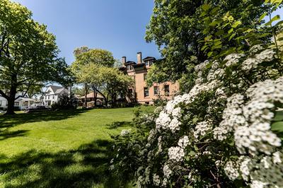 Vrooman Mansion B&B