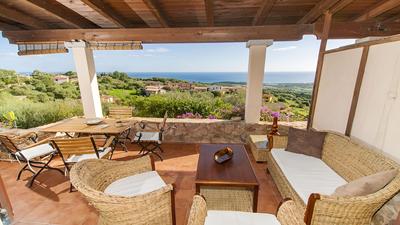 Fantastic Sardinia Casa Castas cast01
