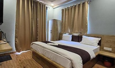 Fabhotel Devi Residency